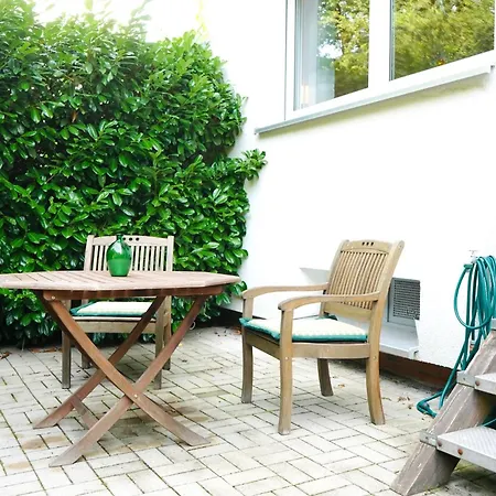 Appartement Schoenes Mit Garten- Loggia- Parkplatz- Waschmaschine *