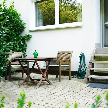 Appartement Schoenes Mit Garten- Loggia- Parkplatz- Waschmaschine Wolfsbourg