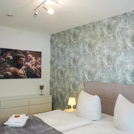 Appartement Schoenes Mit Garten- Loggia- Parkplatz- Waschmaschine *